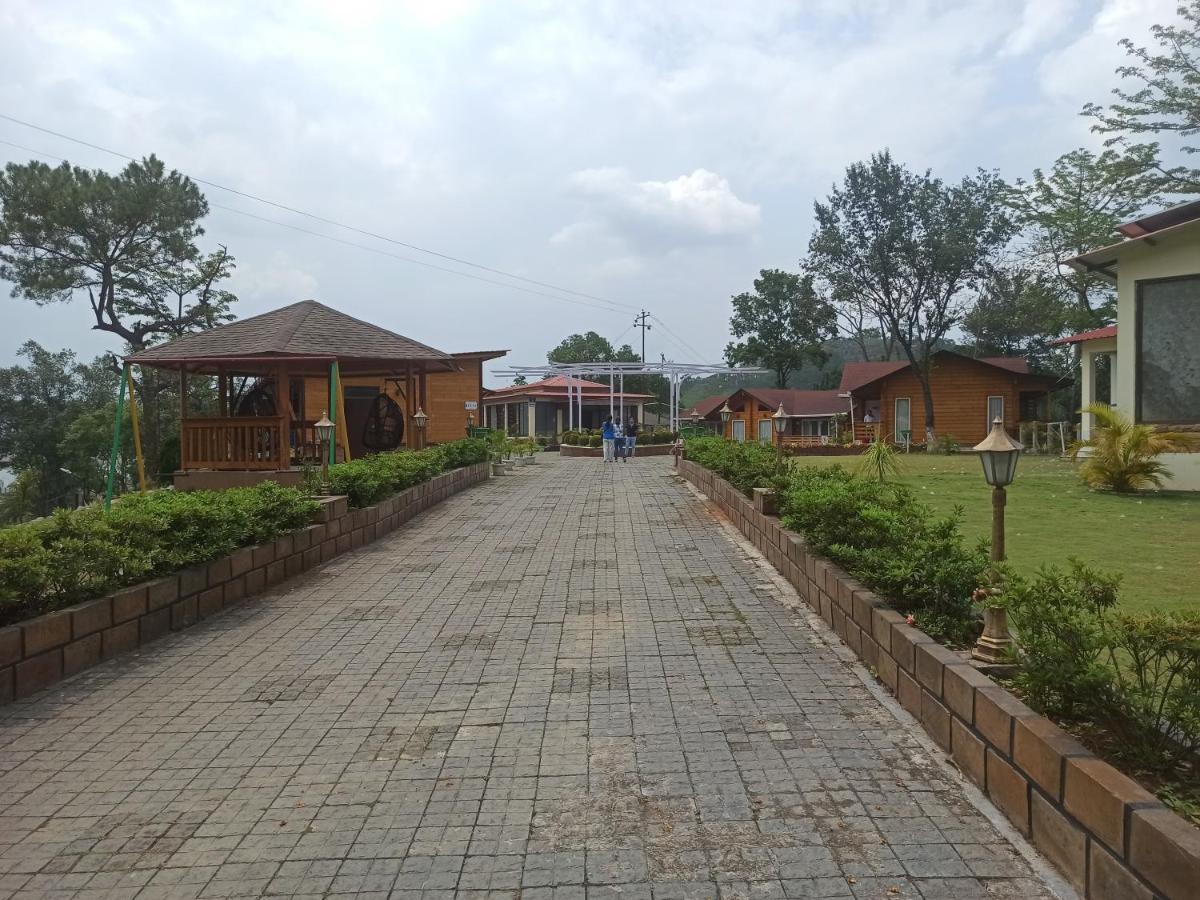 Ri Shat Sngi Orchid Resort By World Choice Shillong Exterior photo